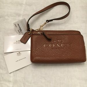 NWT Coach Pebble 2 Zipper Wristlet